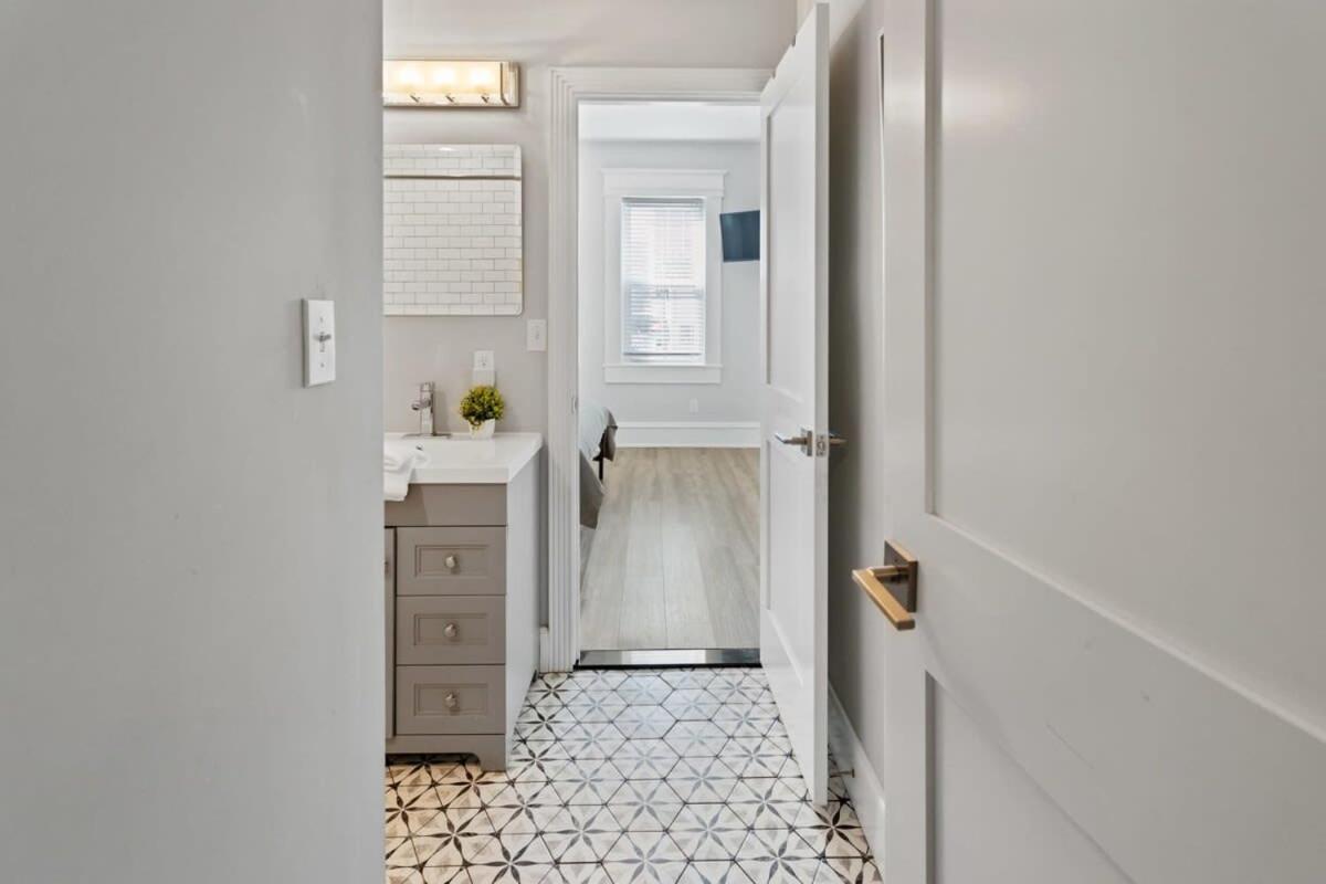 Modern 4Br 2Ba Apt Steps To The Beach Open Living Atlantic City Ngoại thất bức ảnh