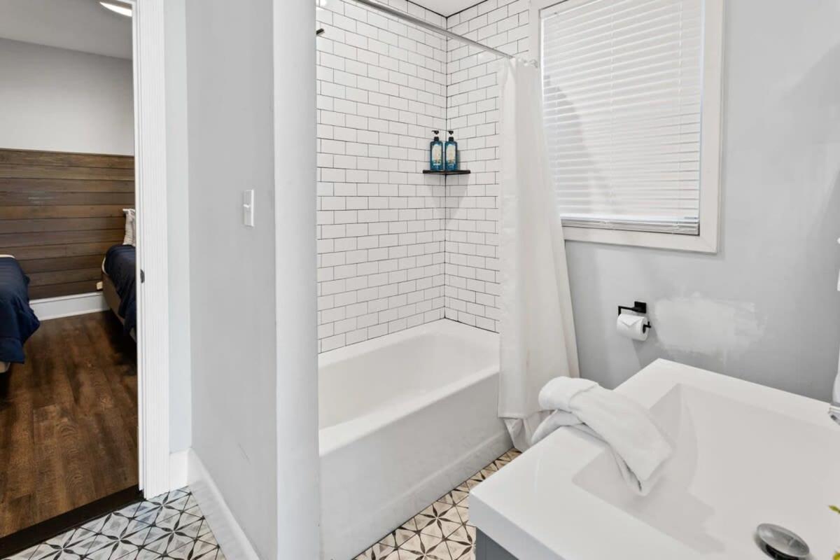Modern 4Br 2Ba Apt Steps To The Beach Open Living Atlantic City Ngoại thất bức ảnh